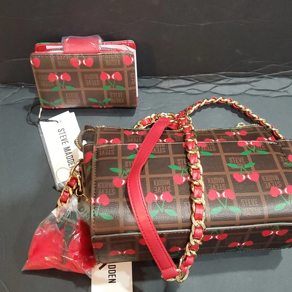 Steve Madden brown plaid checkered look and cherry print bglory red snap wallet - Picture 9 of 12